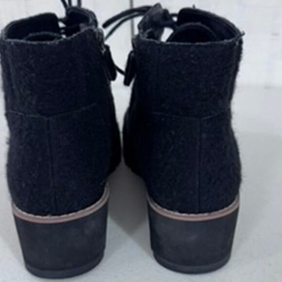 "Eileen Fisher" Black, Crew, Felted , Lace Up, Bootie, Size 7,Wedge Heel, Winter - Picture 3 of 10